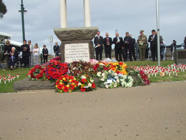 Photograph - Port Melbourne War Memorial, Anzac Day 2010, 25 Apr 2010