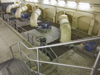 Photograph - Interior of Pumping Station, Esplanade West, Port Melbourne, John KIRBY, 11 Nov 2014