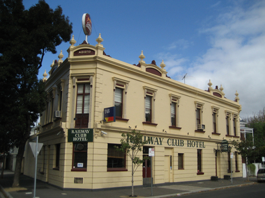 Photograph - Railway Club Hotel, Port Melbourne, David Thompson, c2006