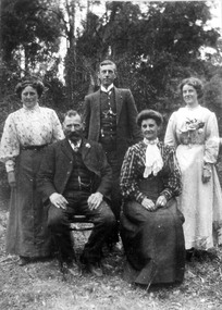 Photograph - Borowski family at Cockatoo, C.1910