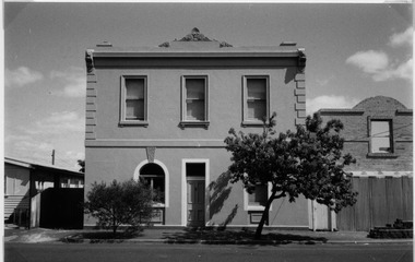 Photograph - Former New Great Britain Hotel, Port Melbourne, 1985