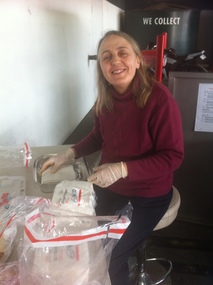 Photograph - Ann-Marie RICHARDSON, Bunnings Sausage Sizzle, Ann Gibson, 19 Sep 2015