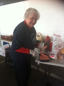 Photograph - Fiona McCONNELL, Bunnings Sausage Sizzle, Ann Gibson, 19 Sep 2015