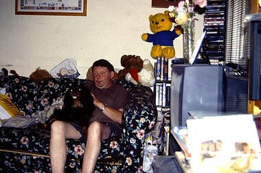 Photograph - At Home in Port, Jim POWER, Robyn Clinch, 16 Mar 2002