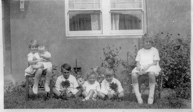 Photograph - Smallpage Children, c 1927