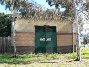 Photograph - Electricity sub-station (cnr Farrell Street and Williamstown Road)