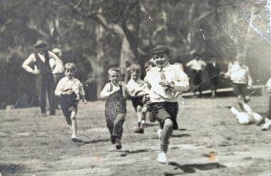 Photograph - Garden City Progress Association, first annual picnic, 17 Feb 1929