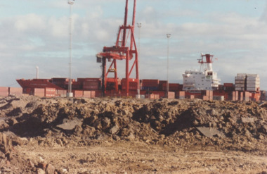 Photograph - Shipping using Webb Dock, Williamstown and various River Yarra berths. Columbus New Zealand, Ron Laing, 1986 - 1999