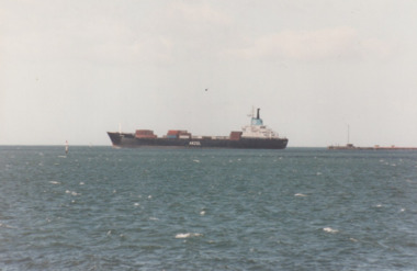 Photograph - Shipping using Webb Dock, Williamstown and various River Yarra berths, Ron Laing, 1986 - 1999