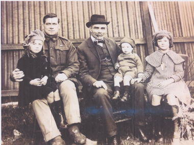 Photograph - William and Harry CANN, c 1915-19