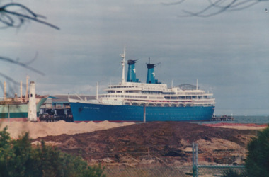 Photograph - Various cruise ships at Station Pier, Port Melbourne. Achille Lauro, Ron Laing, 1986 - 1999
