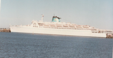 Photograph - Various cruise ships at Station Pier, Port Melbourne. Albatross, Ron Laing, 1986 - 1999