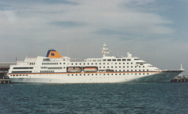 Photograph - Various cruise ships at Station Pier, Port Melbourne. C Columbus, Ron Laing, 1986 - 1999