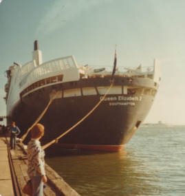 Photograph - Various cruise ships at Station Pier, Port Melbourne. Queen Elizabeth11, Ron Laing, 1986 - 1999