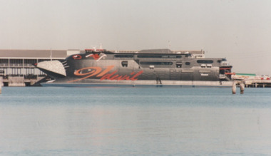 Photograph - Various ferries working from Station Pier, Port Melbourne. Devil Cat, Ron Laing, 1986 - 1999