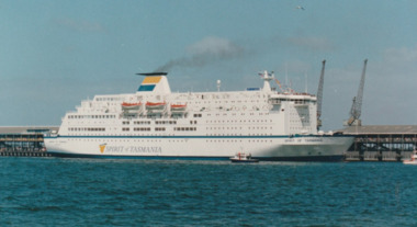 Photograph - Various ferries working from Station Pier, Port Melbourne. Spirit of Tasmania, Ron Laing, 1986 - 1999