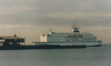 Photograph - Various ferries working from Station Pier, Port Melbourne. Spirit of Tasmania, Ron Laing, 1986 - 1999