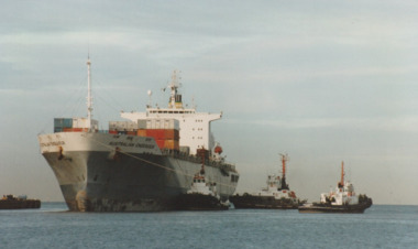 Photograph - Various ferries working from Station Pier, Port Melbourne. Australian Endeavour, Ron Laing, 1986 - 1999