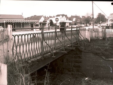 Bridge over Yarrowee
