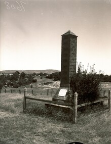 Clunes Gold Discovery Monument