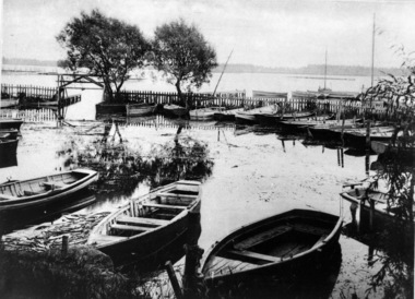 Lake row boats