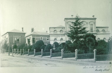 Town Hall Ballarat East