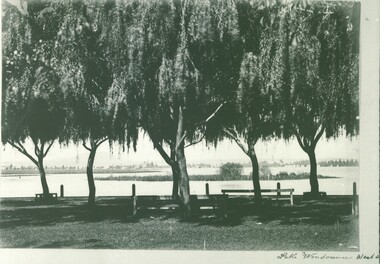 Lake Wendouree west side