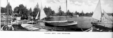 Panorama Taylor's Jetty Lake Wendouree