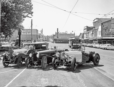Old Cars lower Sturt St