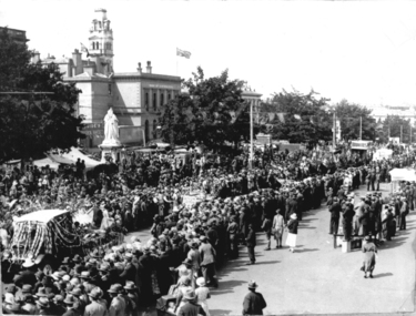 Procession Sturt St Circa 1920