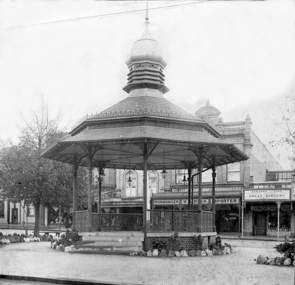 bandstand top Sturt St