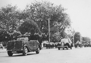 Decorated Cars in Parade, Centenary Celebrations, 1938