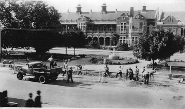 Working on the tram lines in Sturt Street Ballarat