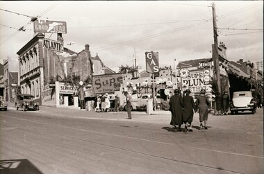 Centenary Main Road & Victoria St