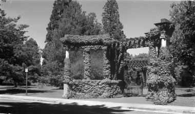Gardens Entrance
