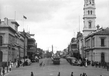 Looking north down Lydiard St