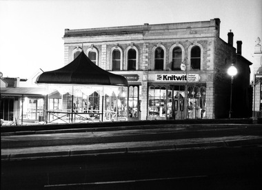 Bakery Hill shops