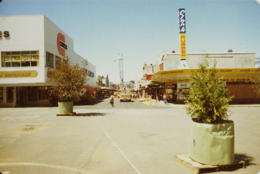 Bridge Mall being built from Grenville