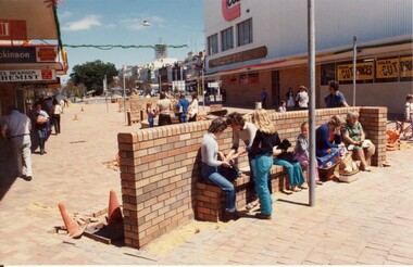 Bridge Mall being built, Max Harris