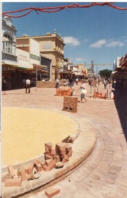 Bridge Mall being built, Max Harris