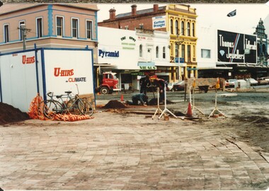 Bridge Mall being built Bottom of Sturt, Max Harris