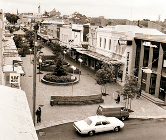 Bridge Mall looking west, Max Harris