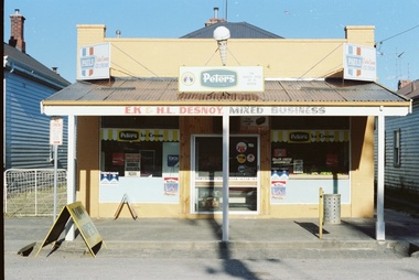 Doveton St Milk Bar, Geoff Wallis