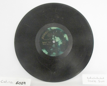 Audio - Phonograph record, I like Your Apron and Your Bonnet / Meet Me Tonight in Dreamland