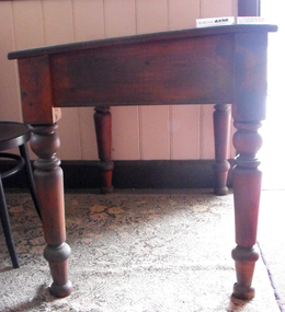 Furniture - Desk