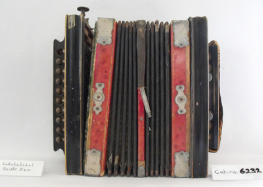 Accordion, Fabrik Marke et al