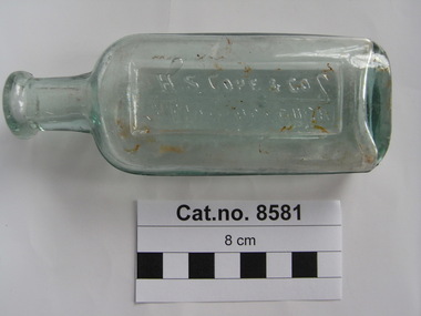 Bottle, glass, 1914-1916