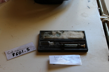 Needle vial in a box