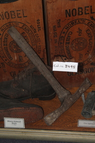 Small pickaxe