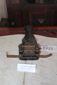 Leiztz No 130 Hole Puncher